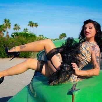 Belle beurette de Courbevoie en quête de plaisir intense rencontre-Beurette-Courbevoie