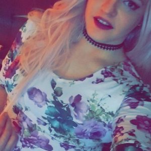 Maya, 42 ans cherche un plaisir partagé Maya - rencontre-MILF-Toulon