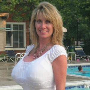 Je profite de la nuit qui tombe tôt Sabrina - rencontre-Milf-Lyon