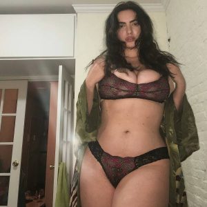 Un secret chaud à partager Clara - rencontre-Ronde-Nantes