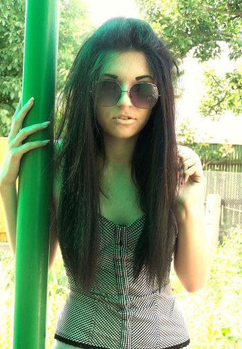 Écoute mon rire qui fait tanguer les palmiers d’Antibes rencontre-beurette-antibes-Lu3J